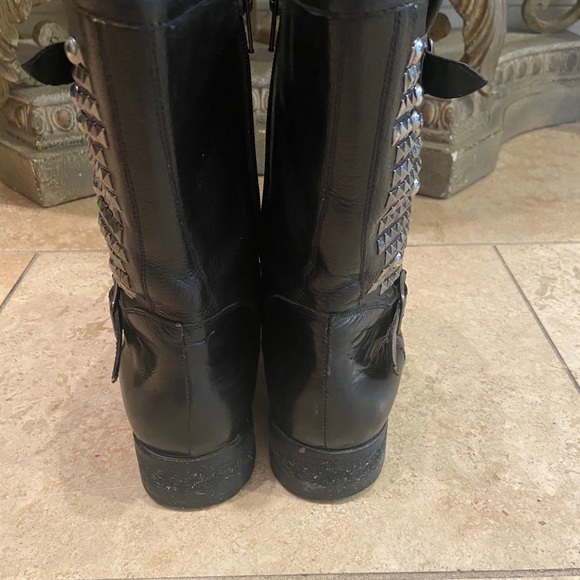 Kenneth Cole Black Leather studded combat boots - Picture 4 of 11